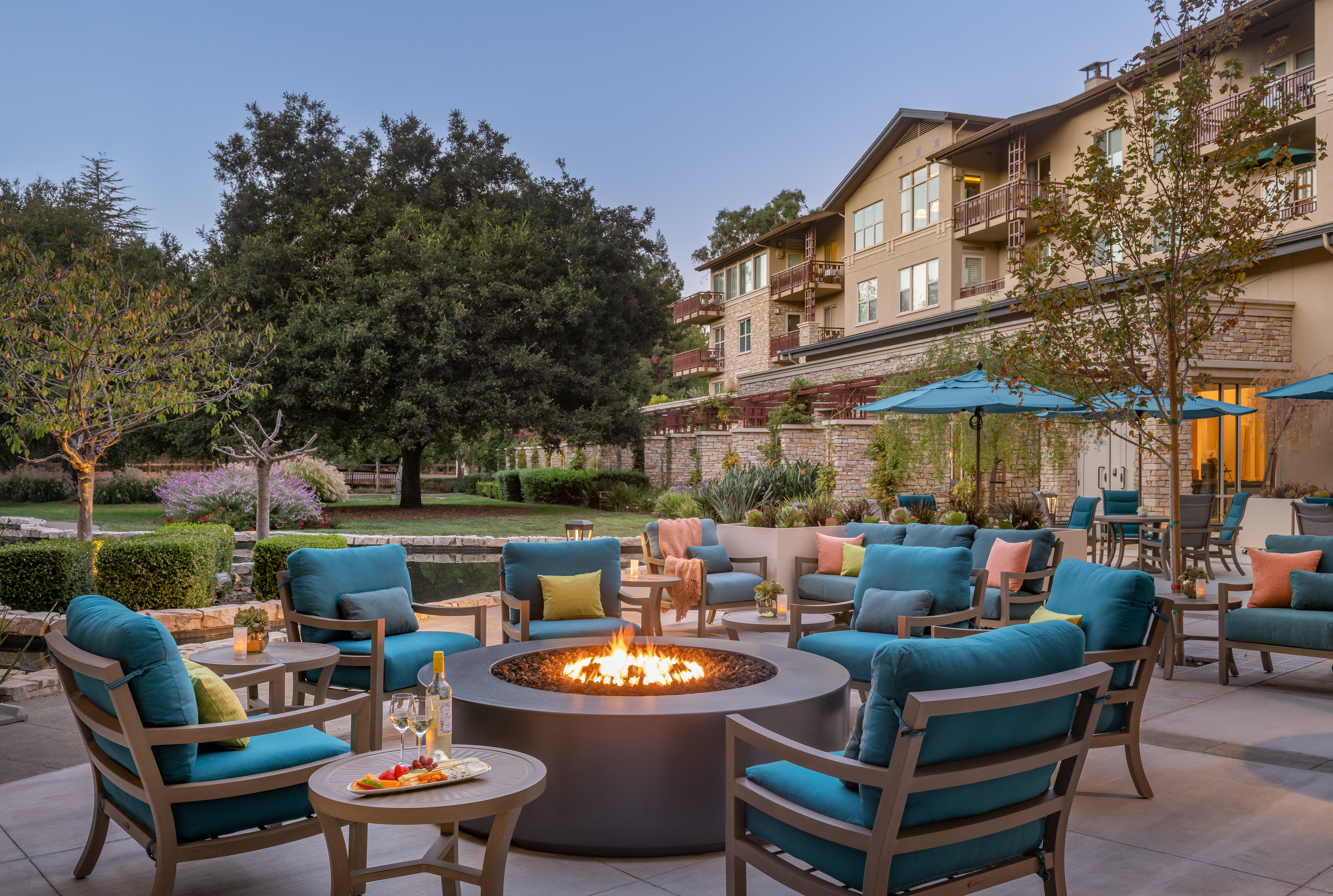 PA_Exterior Firepit Lounge Architecture-mrp Vi at Palo Alto Fire Pit Lounge