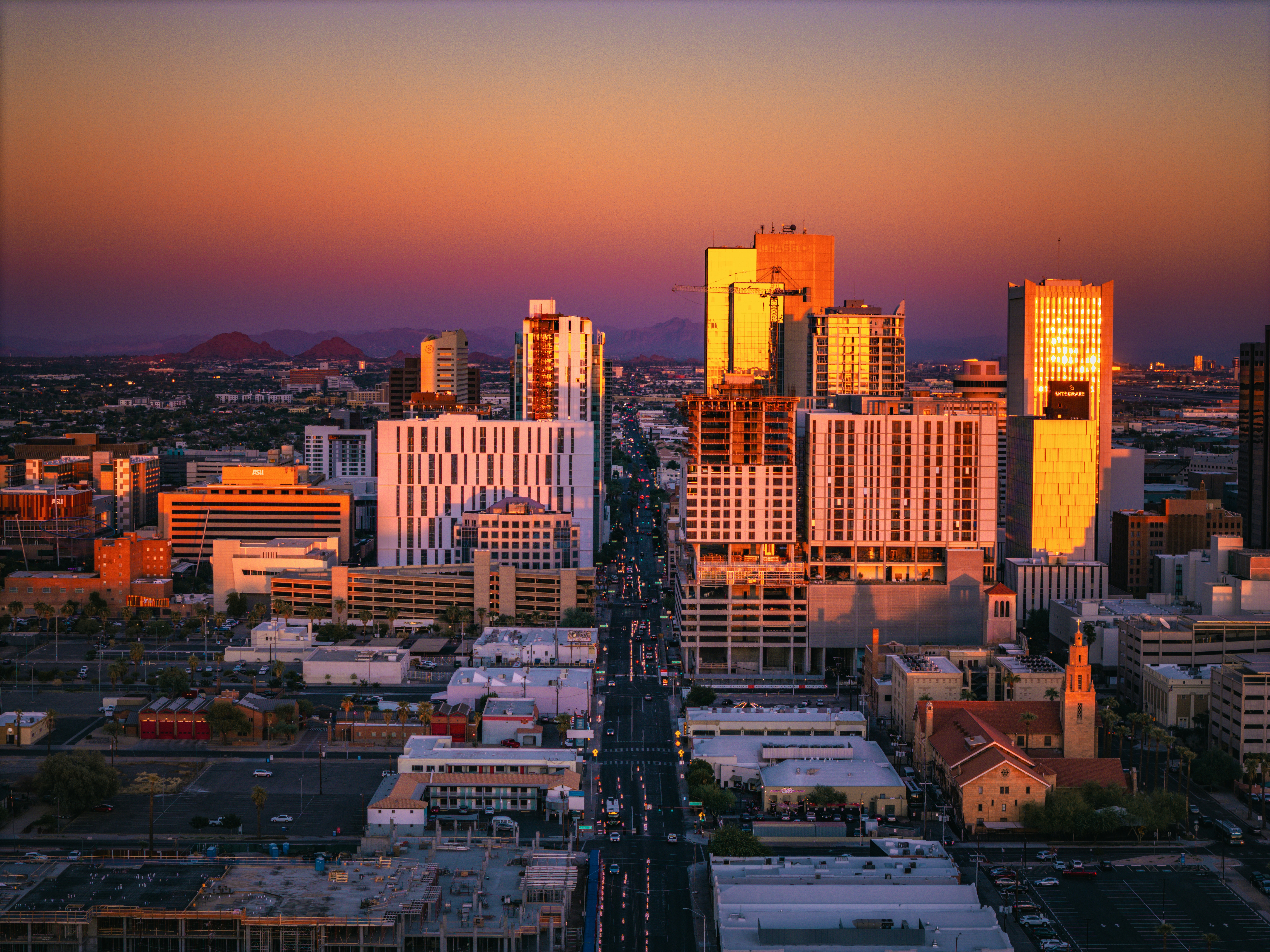 Phoenix Skyline - Unsplash phoenix-skyline